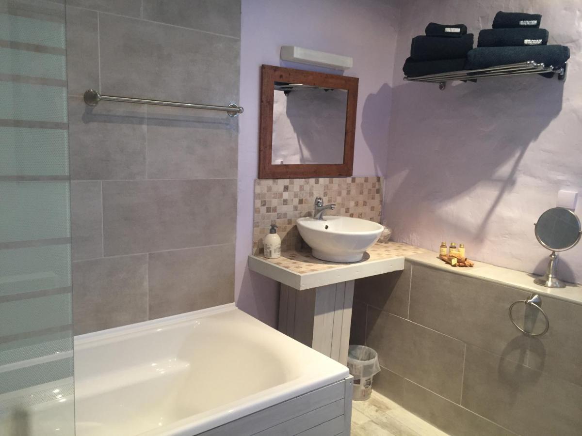 Michouat Chambre D'Hotes Vidou Luaran gambar