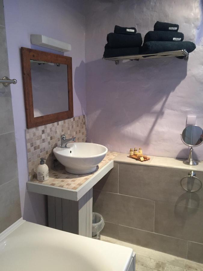 Michouat Chambre D'Hotes Vidou Luaran gambar